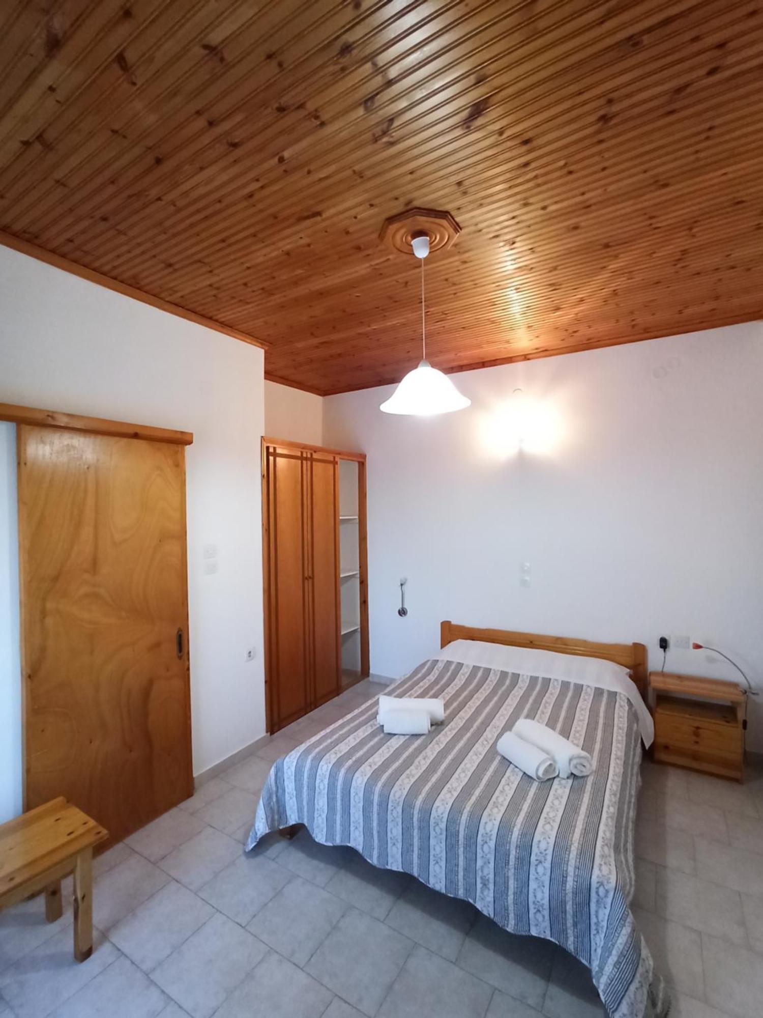 Theodore Apartments Захаро Экстерьер фото
